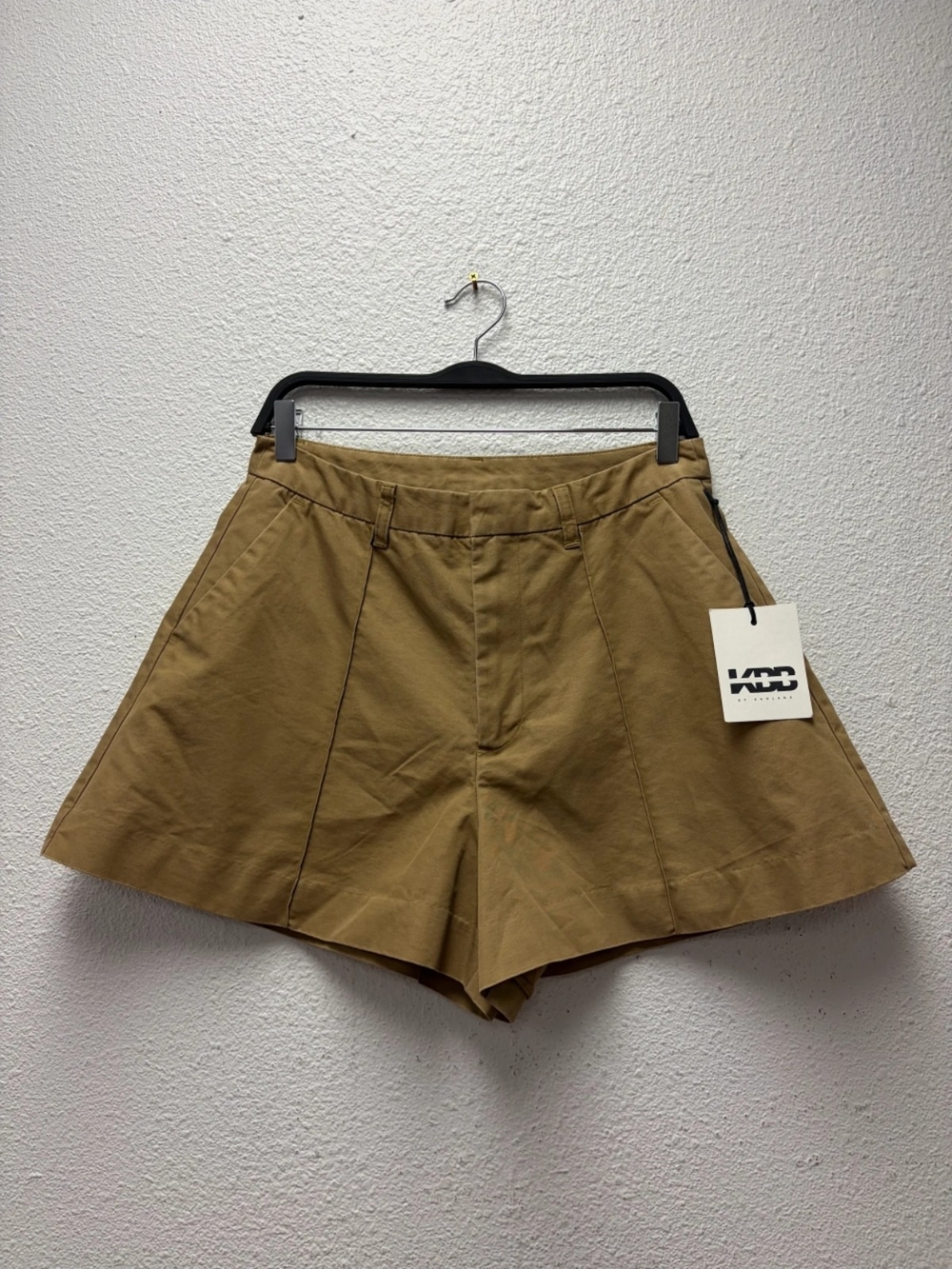 Women's Khaki Shorts Size 8 #860